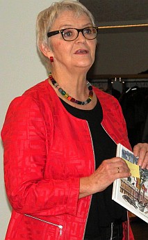 Ulla Toft fort�ller om baggrunden for bogen